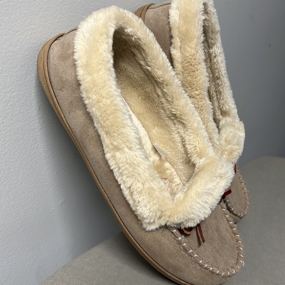 Old Navy Moccasin Slippers - Picture 2 of 7